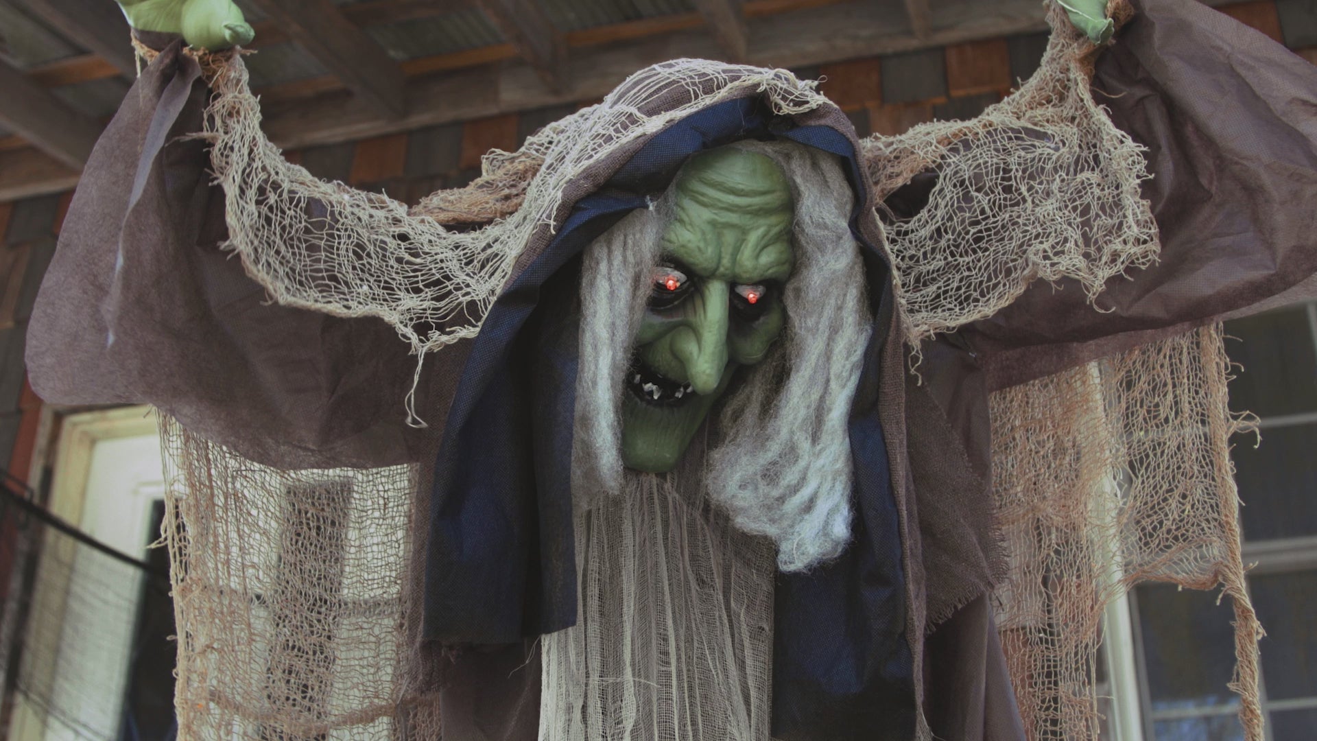 Load video: 5ft Standing Hunchback Witch