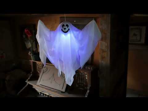 Load video: Hanging Light Up Smiling Ghost