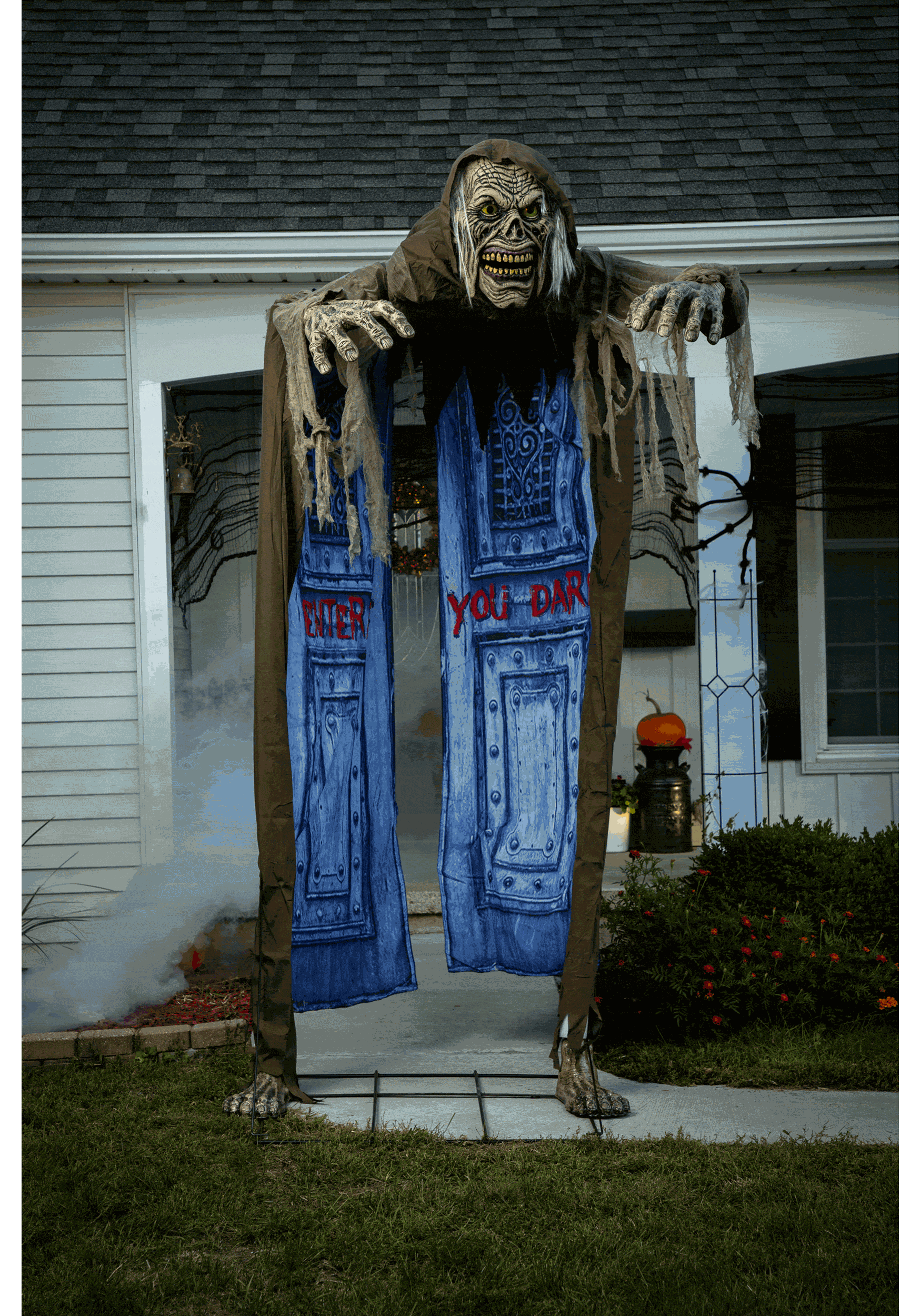  Looming Ghoul Animated Archway Prop, a terrifying and lifelike prop featuring an ominous figure and eerie sounds