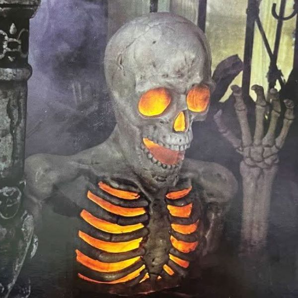 Glowing Corpse Groundbreaker 43cm